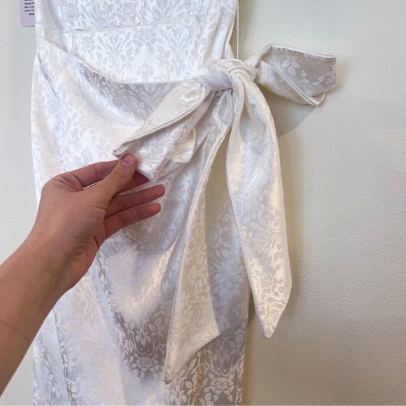 V. Chapman June Strapless White Bridal Floral Brocade Maxi Wedding Dress 12 NWT - Picture 5 of 11